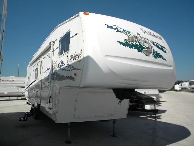 Used 2005 Forest River Wildcat 29BHBP Fifth Wheel For Sale